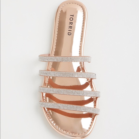 Nwt Torrid Rose Gold Rhinestone Sandals 